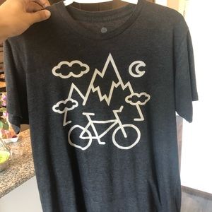 Bike and mountain graphic tee